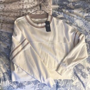 Abercrombie & Fitch Women's Cream and Tan Crew Neck Sweater